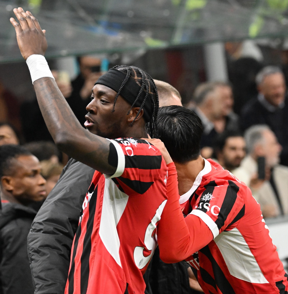 加时末段意大利杯焦点战，意大利国家队完成单刀错失，气氛紧张，年轻球员获得机会的简单介绍