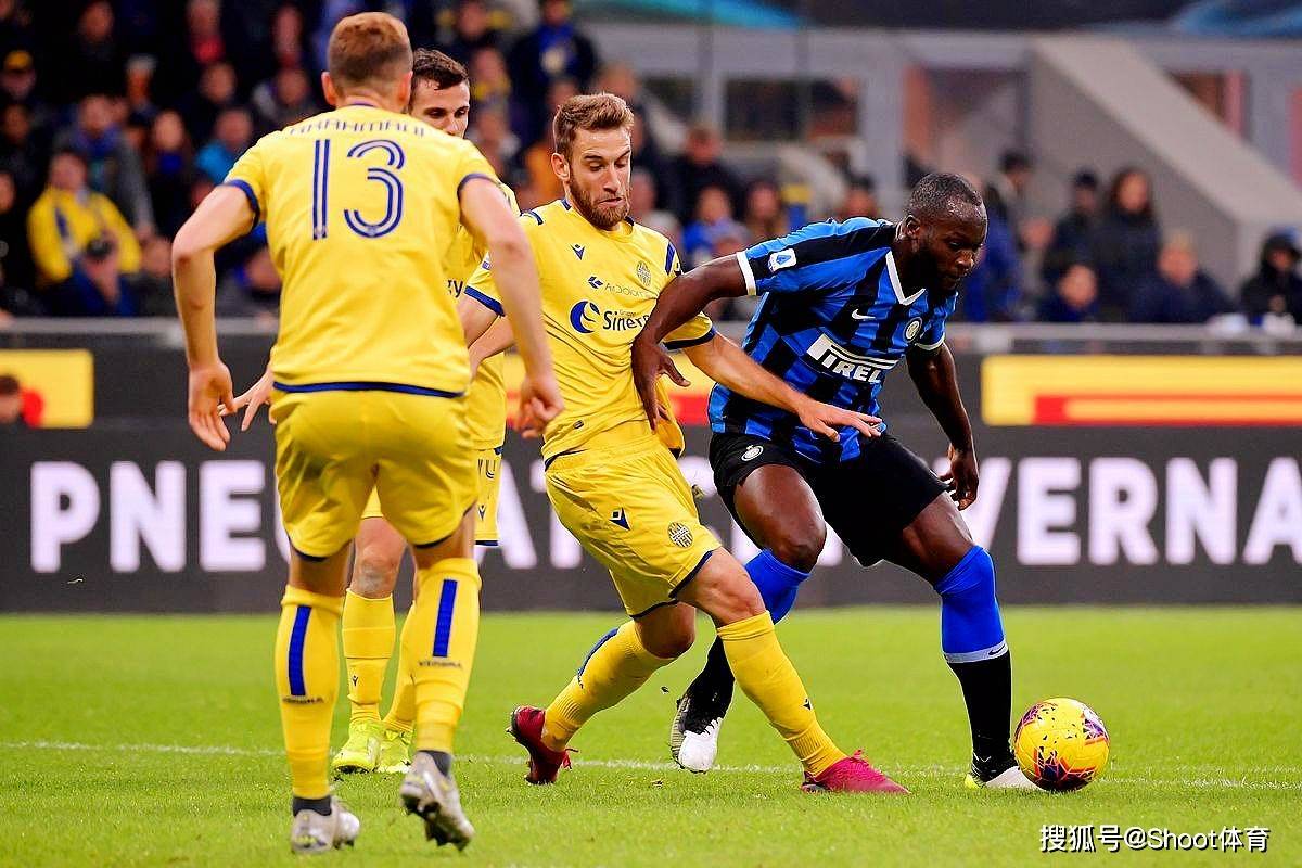 亚特兰大老鹰训练开放日,赛后篮板制胜引观众欢呼,法甲在即,赛程密集仍需轮换的简单介绍 亚特兰大老鹰训练开放日,赛后篮板制胜引观众欢呼,法甲在即,赛程密集仍需轮换的简单介绍