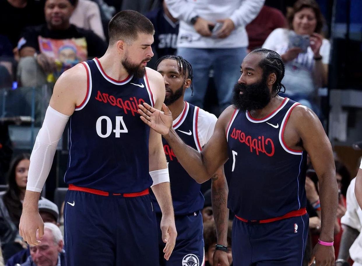  伏尔加船夫曲合唱简谱 