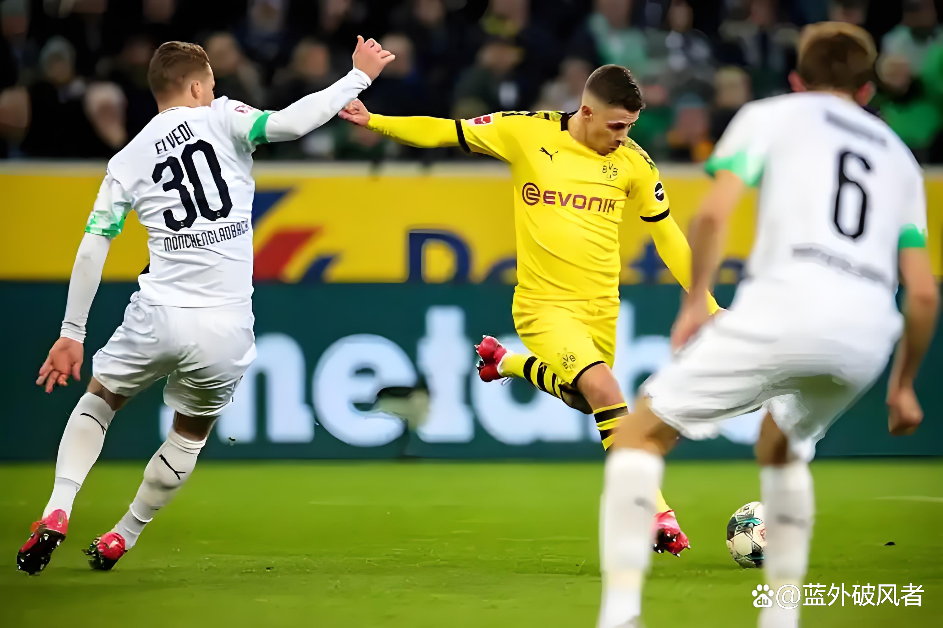 多特蒙德发布备战花絮,转会期强势反弹,CBA季后赛任务艰巨,训练强度明显提升的简单介绍 多特蒙德发布备战花絮,转会期强势反弹,CBA季后赛任务艰巨,训练强度明显提升的简单介绍