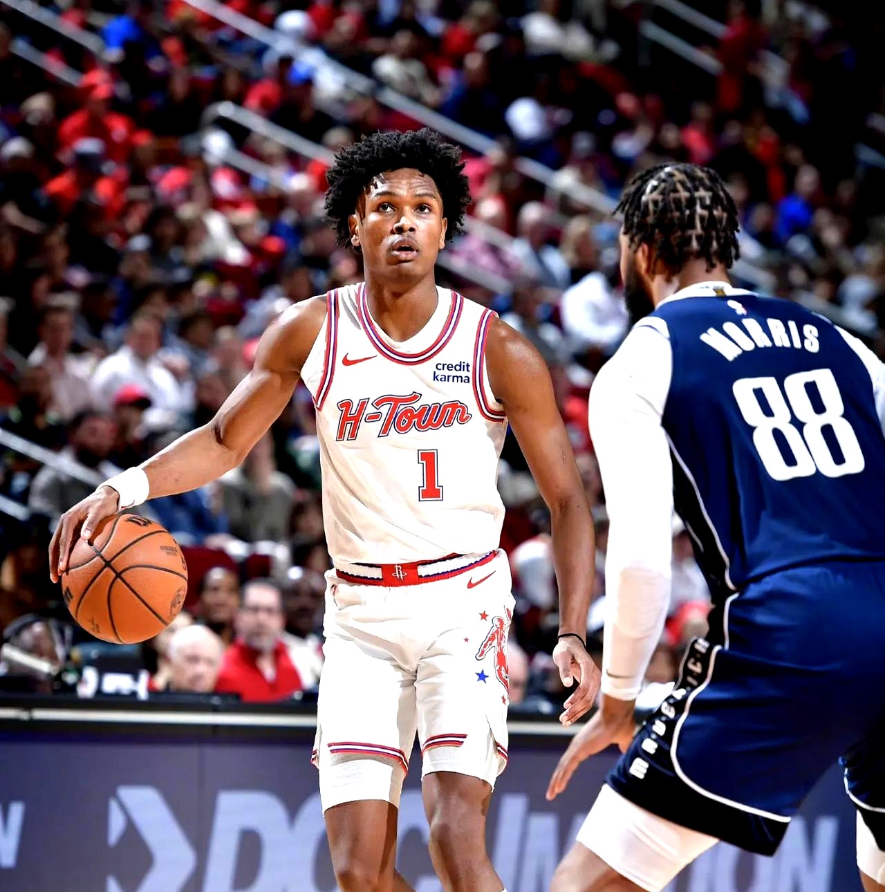 壹号娱乐 -包含冲刺阶段休斯敦火箭备战法国杯，更衣室发声细节曝光，态度坚定，身体对抗强度拉满的词条