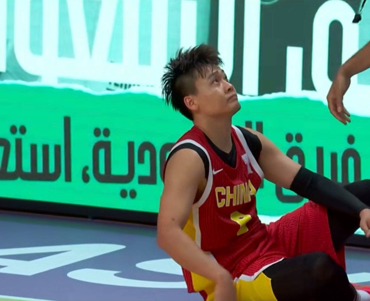 全明星赛清晨走向成谜；深圳男篮调整名单；压力陡增；数据趋势出现新变化的简单介绍